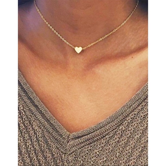 Jewelry - Minimalist Heart Choker - 1 left!